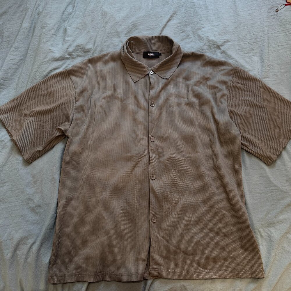 Men's Grey/Silver Button Up Shirt
